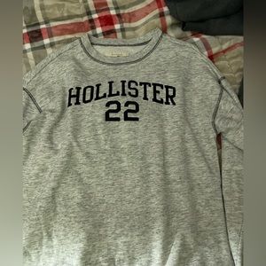 Multi logo Hollister crew beck